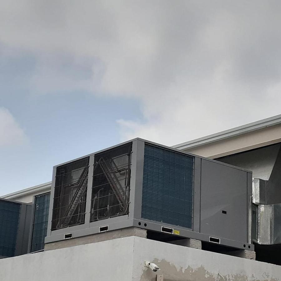 Unidad rooftop para climatización de iglesia — INSISTERSA Guayaquil